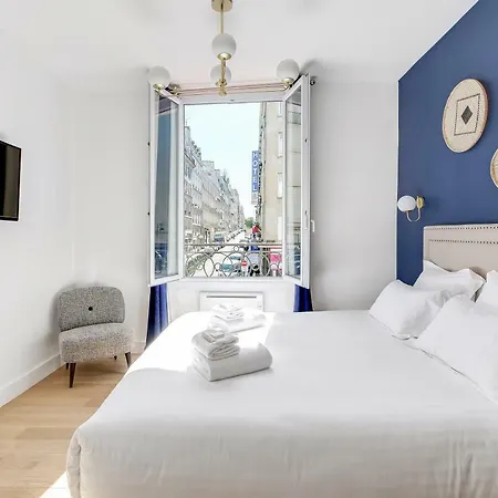 Pick A Flat's In Le Marais - Rue Saint Apoline