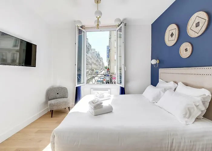 Pick A Flat's In Le Marais - Rue Saint Apoline