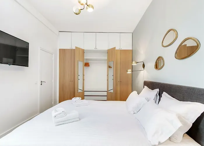 Pick A Flat's In Le Marais - Rue Saint Apoline * Paris